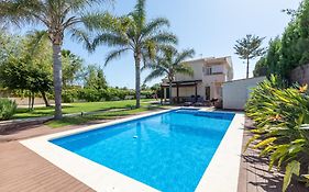 Casa Junto Al Mar Con Jardin